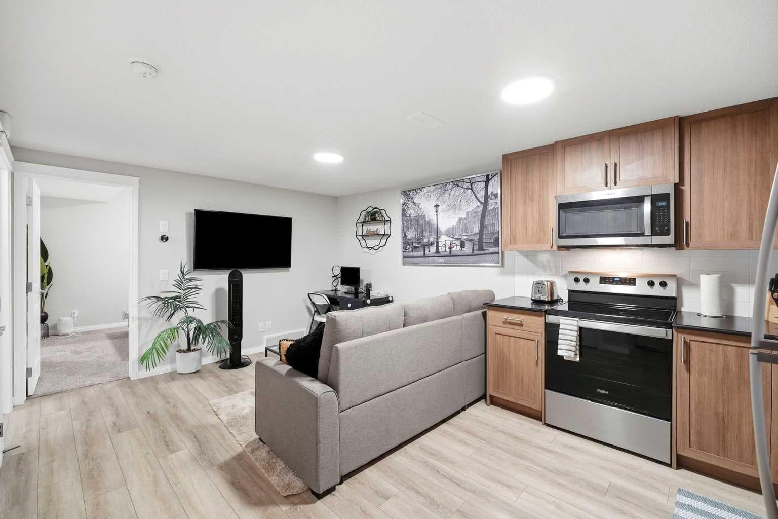 107 Aquila Drive NW