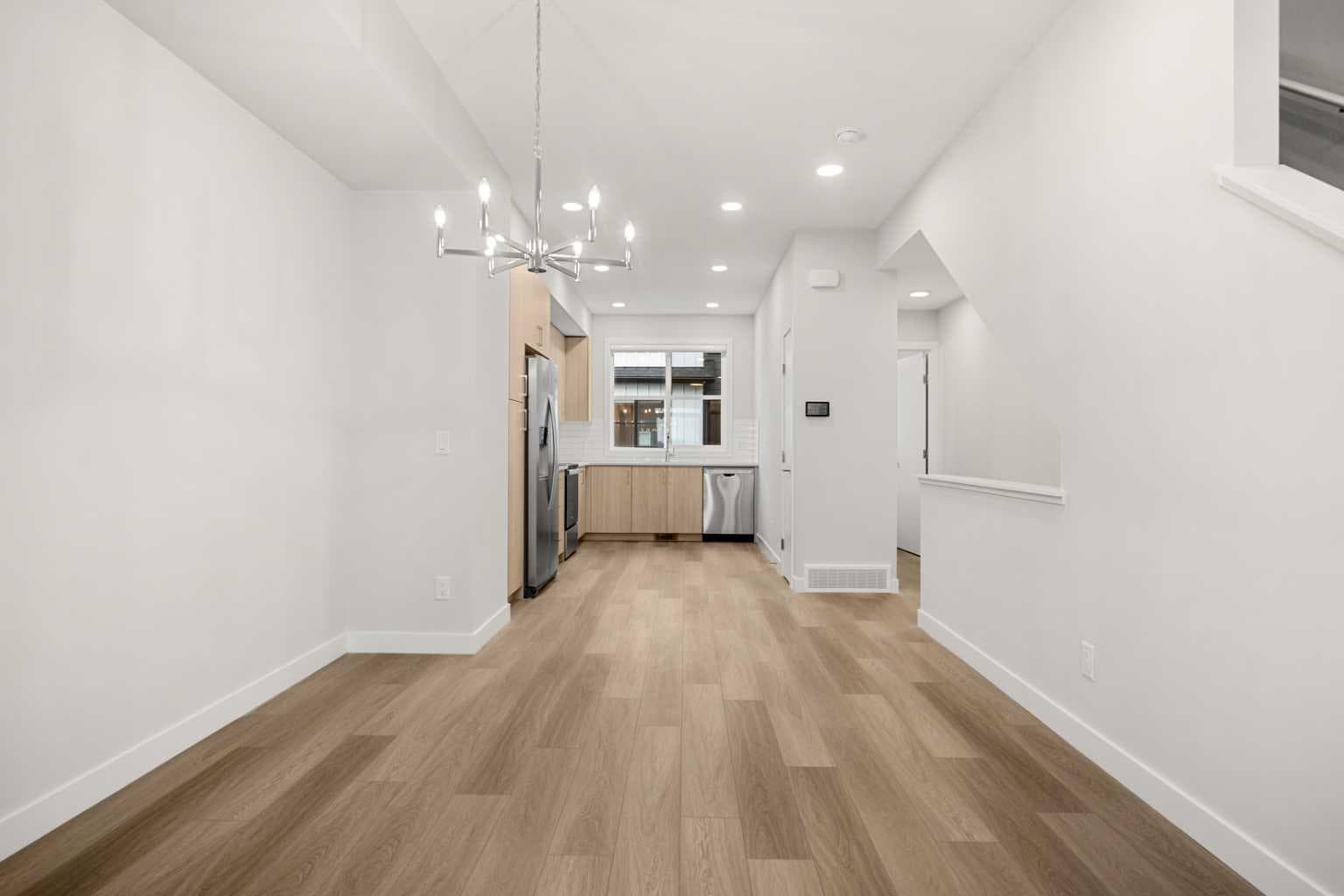 54, 285 Chelsea Court 