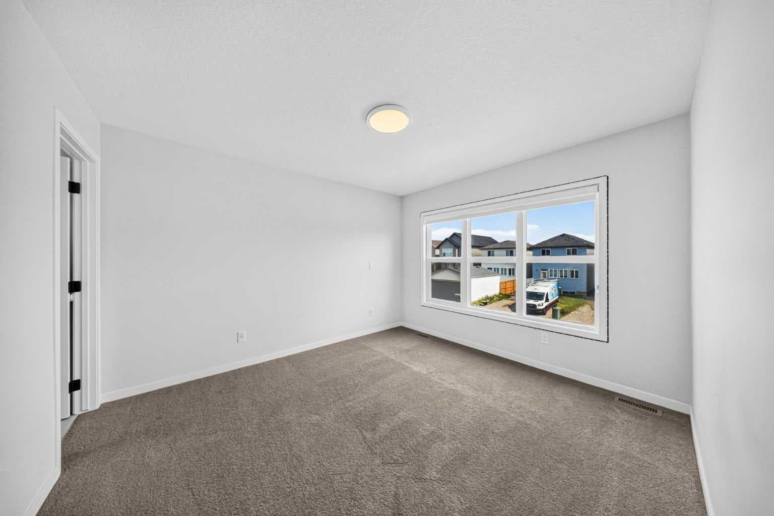 389 Cornerbrook Road NE