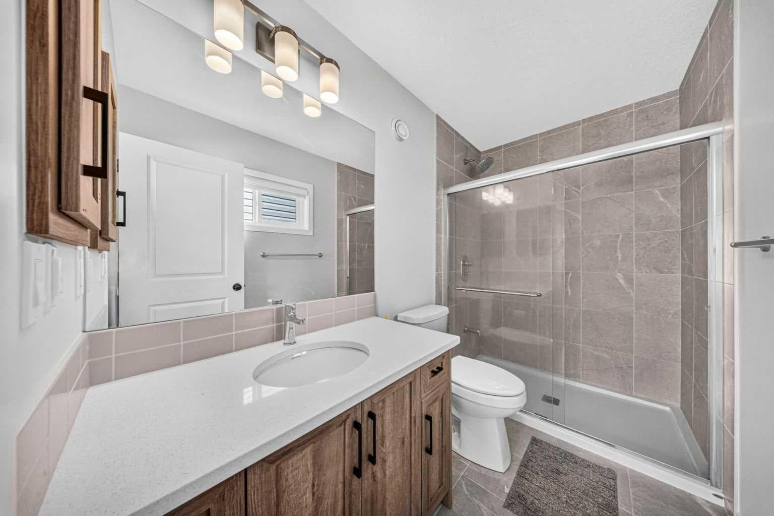 389 Cornerbrook Road NE