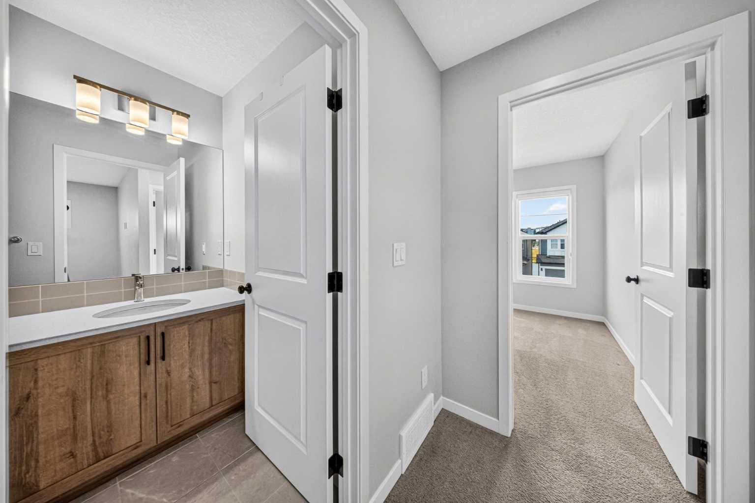 389 Cornerbrook Road NE