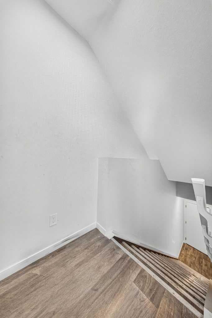 389 Cornerbrook Road NE