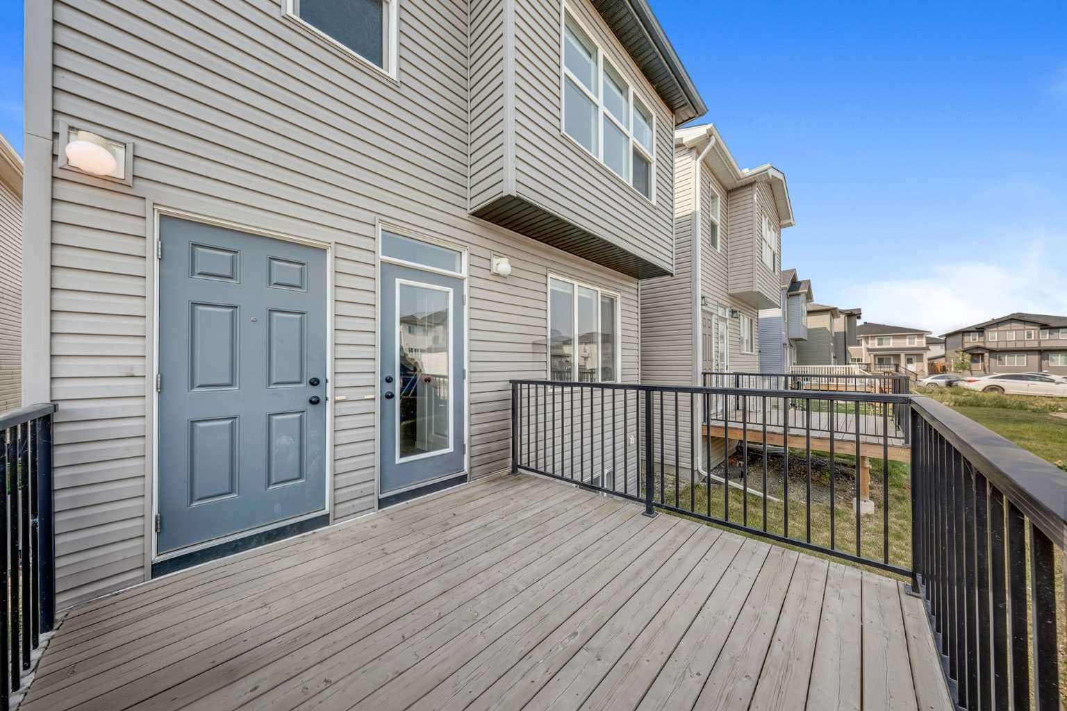 389 Cornerbrook Road NE