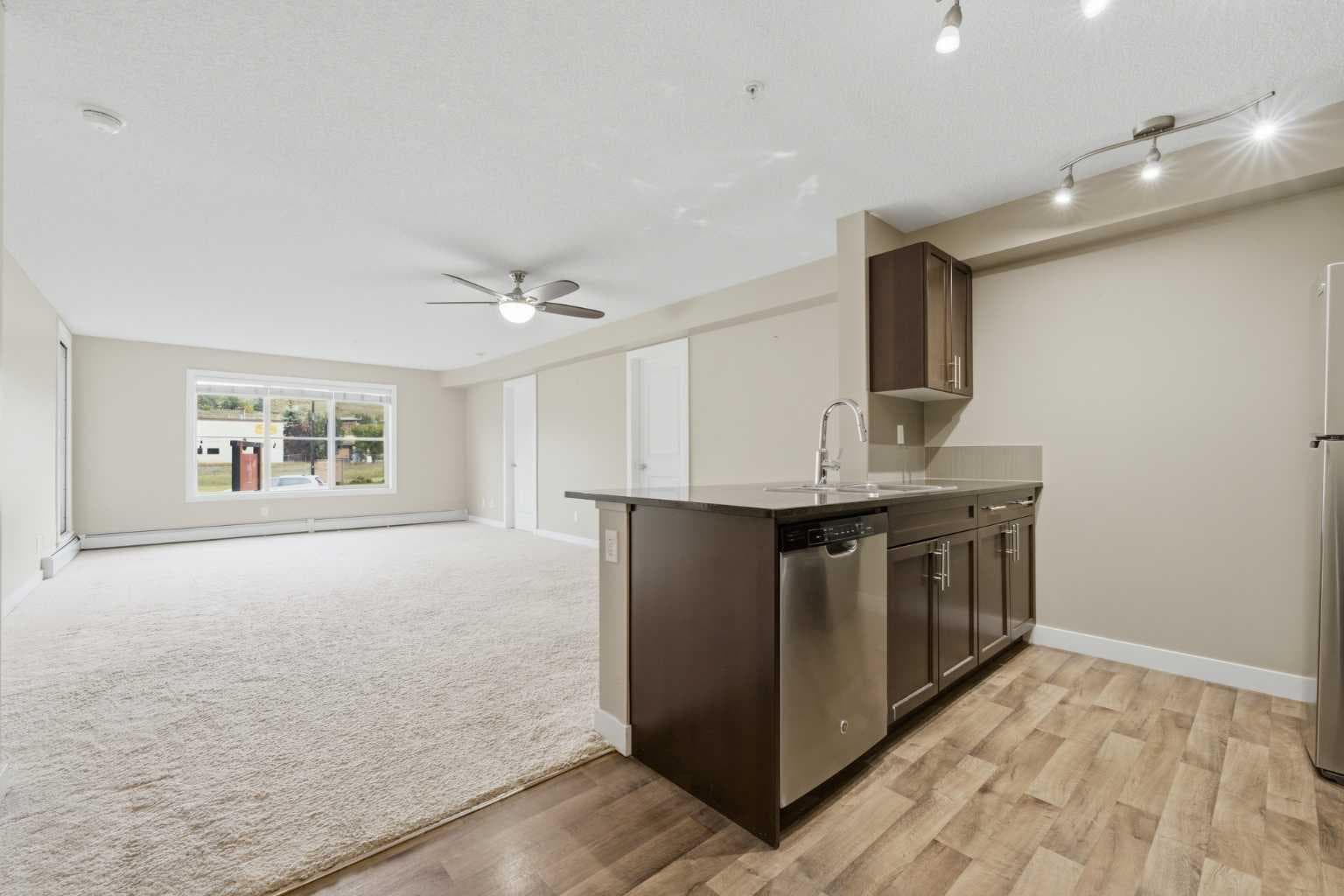 1110, 625 Glenbow Drive 