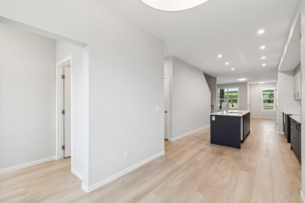 58 Creekview Avenue 