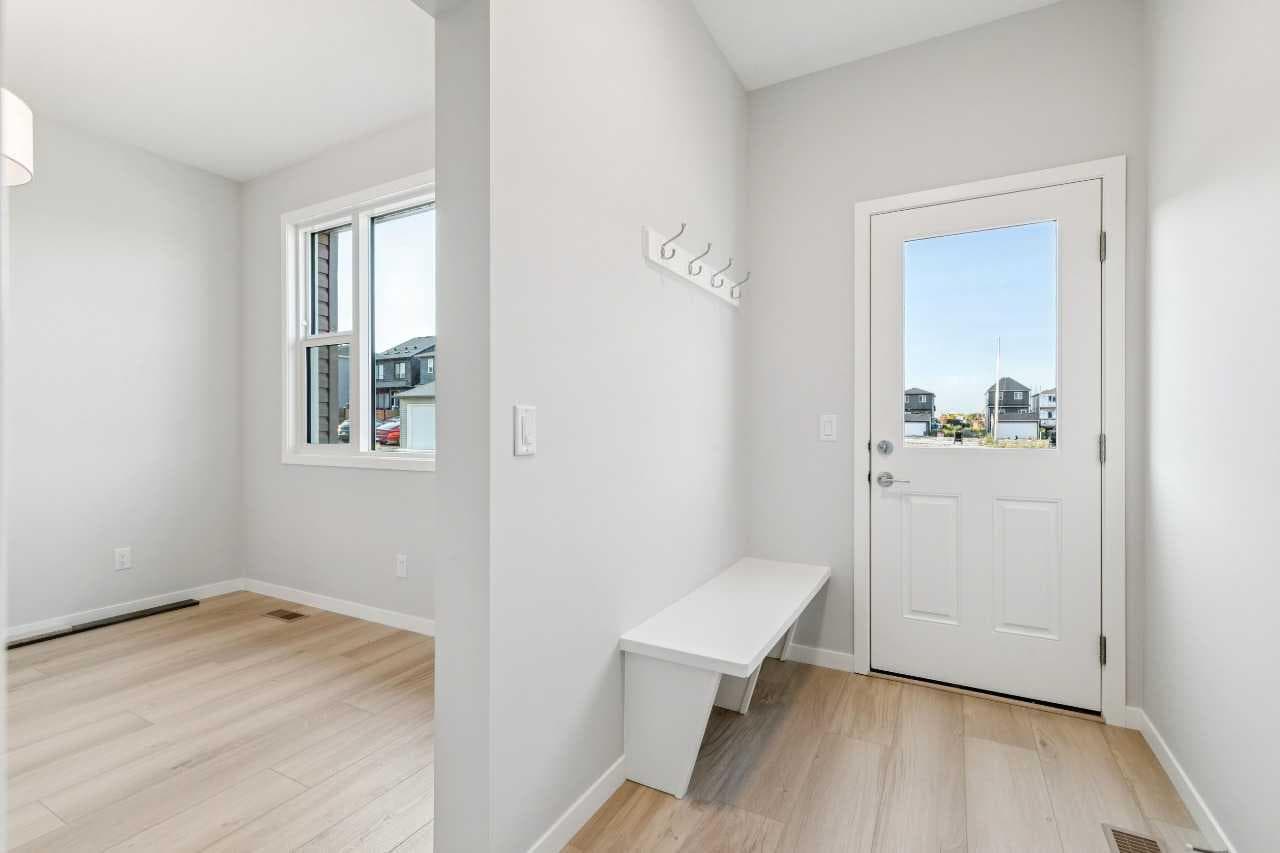 58 Creekview Avenue 