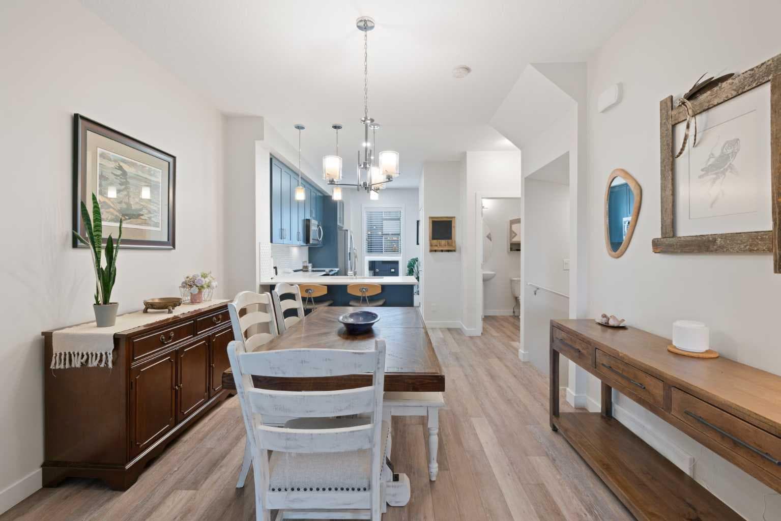 204, 15 Evanscrest Park NW