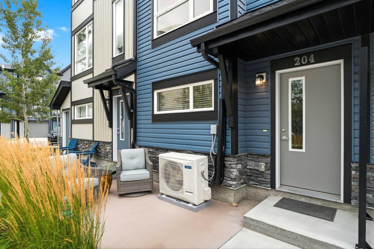 204, 15 Evanscrest Park NW