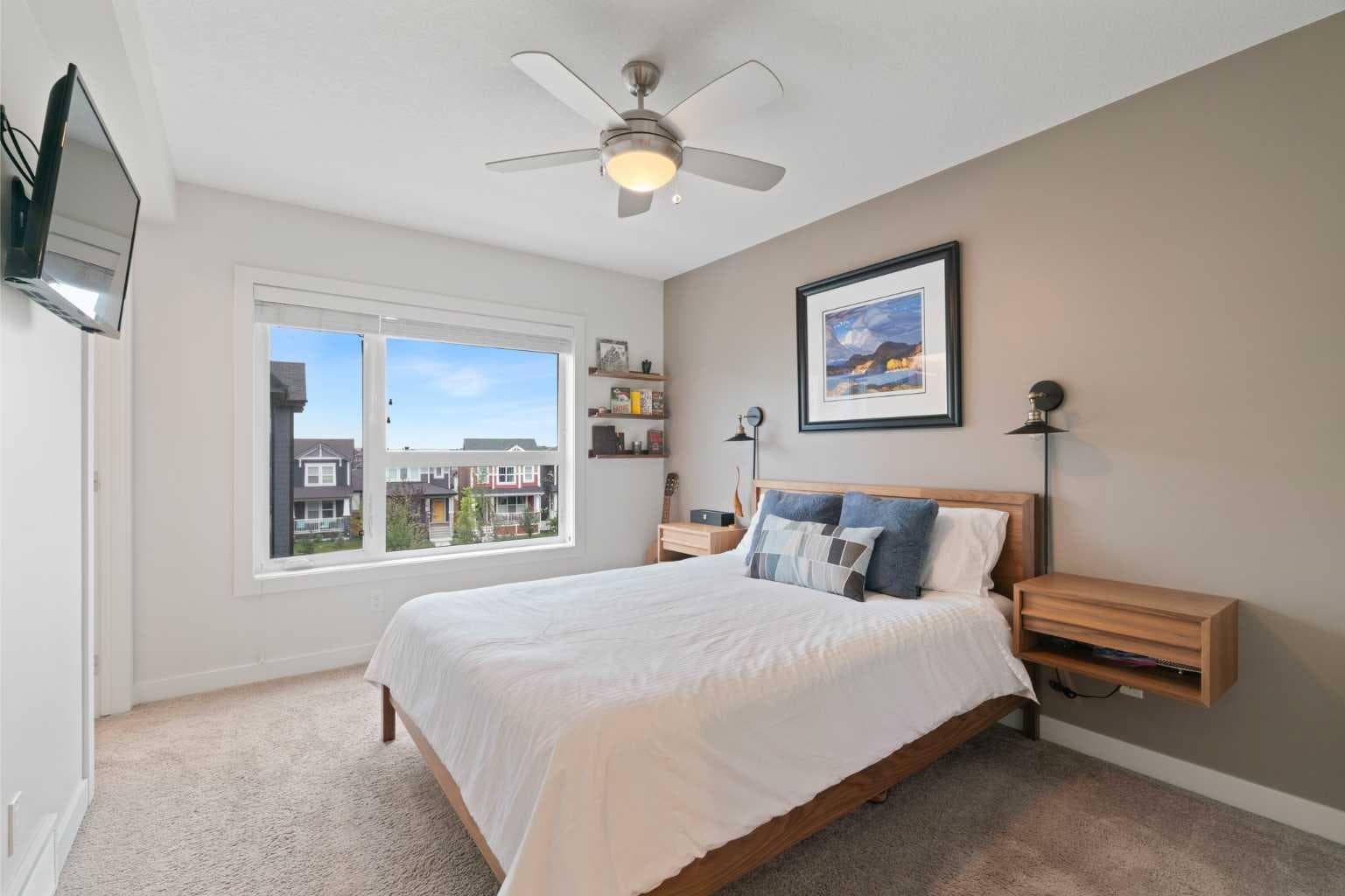 204, 15 Evanscrest Park NW