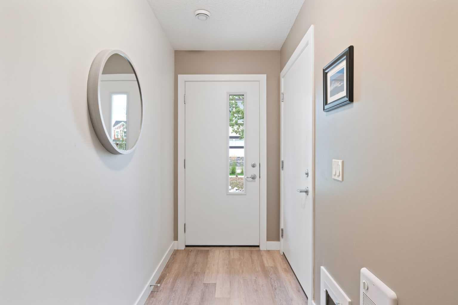 204, 15 Evanscrest Park NW
