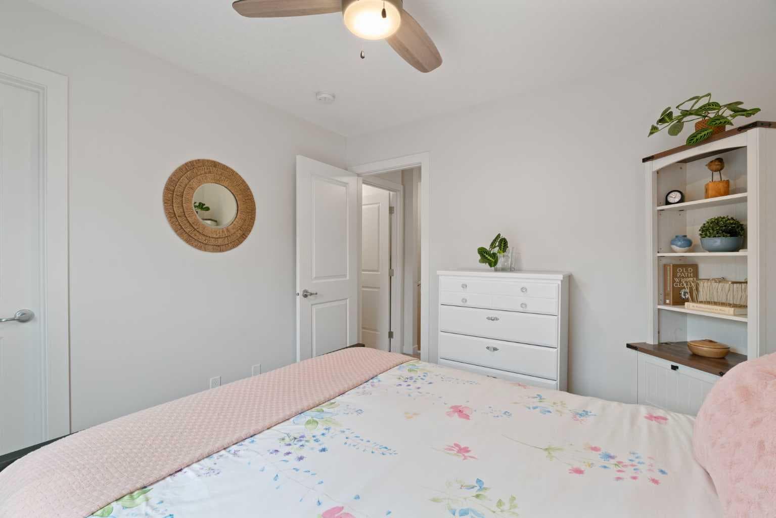 204, 15 Evanscrest Park NW