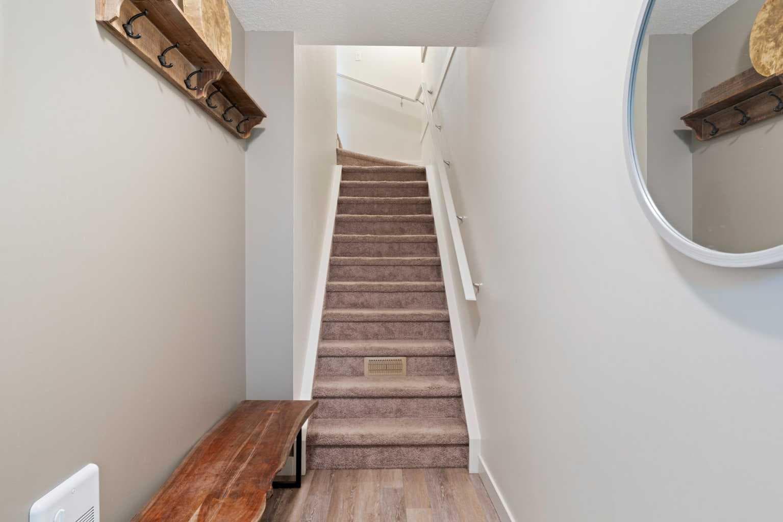204, 15 Evanscrest Park NW
