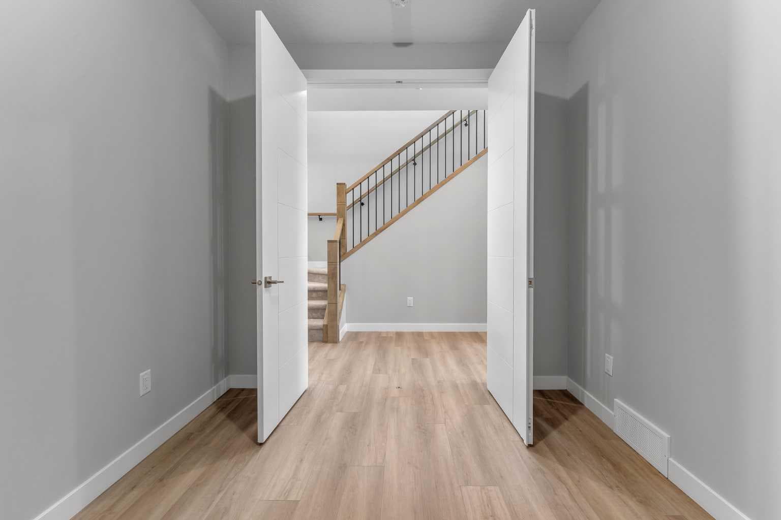 406 South Shore Drive 