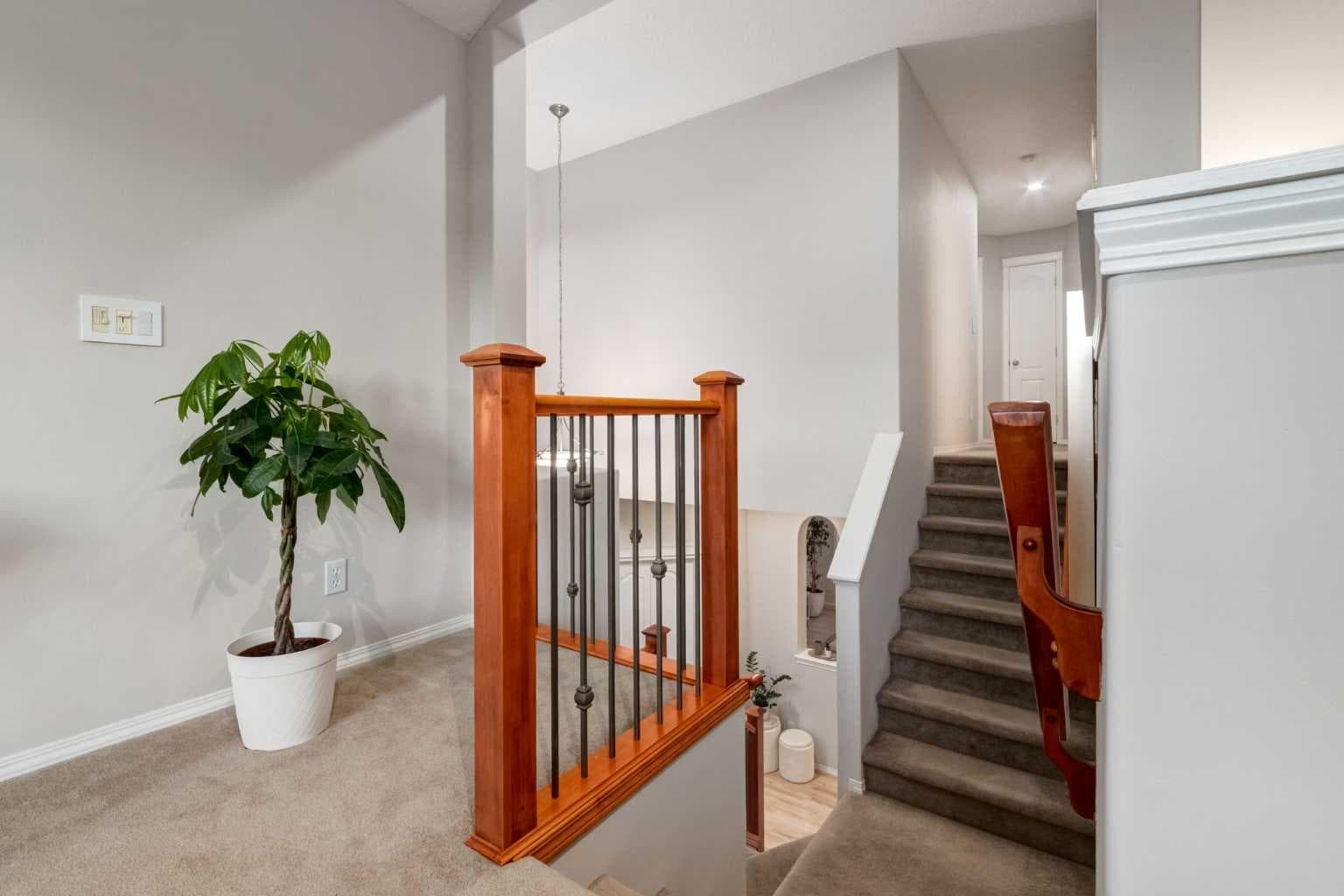 102 Springborough Point SW