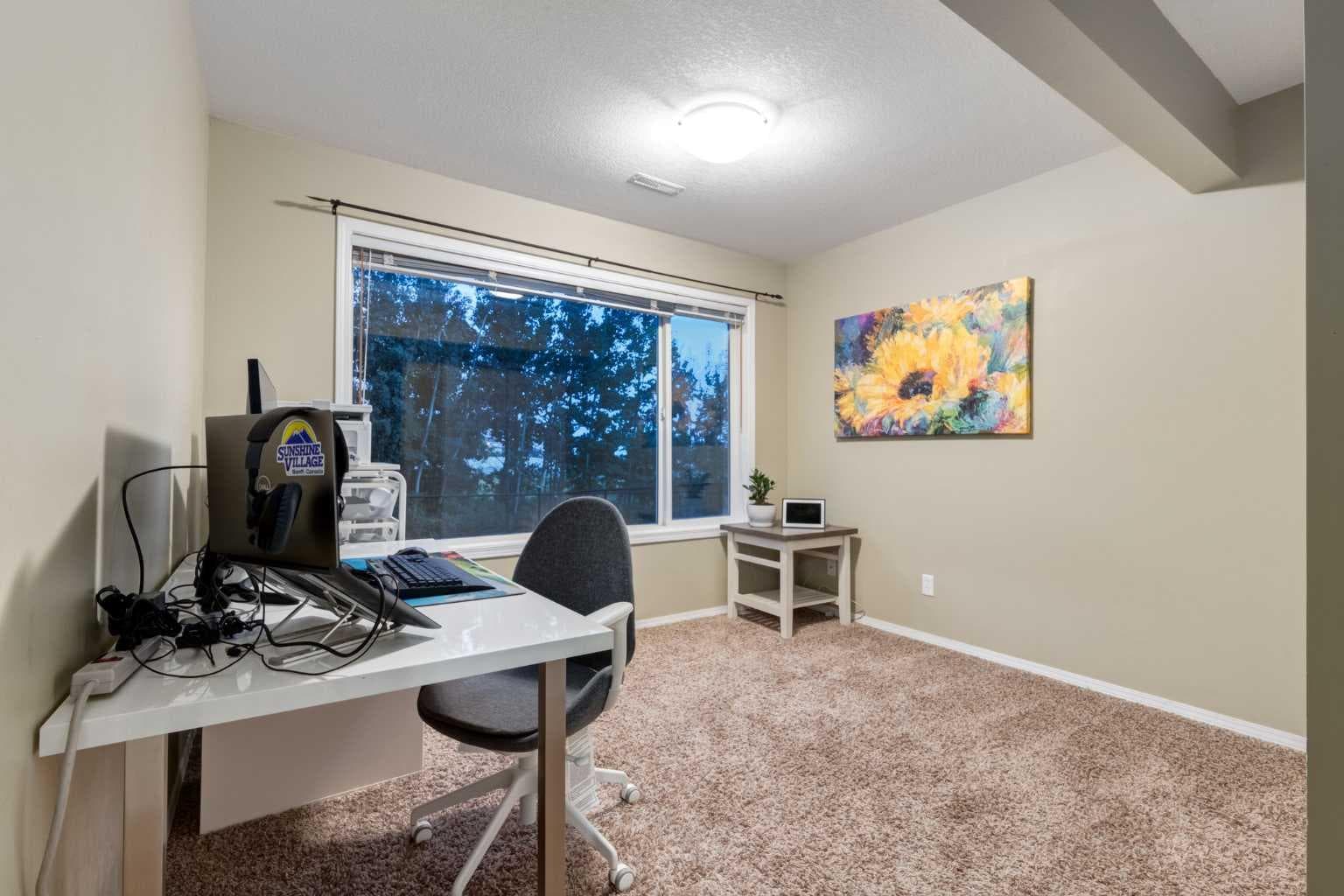 102 Springborough Point SW