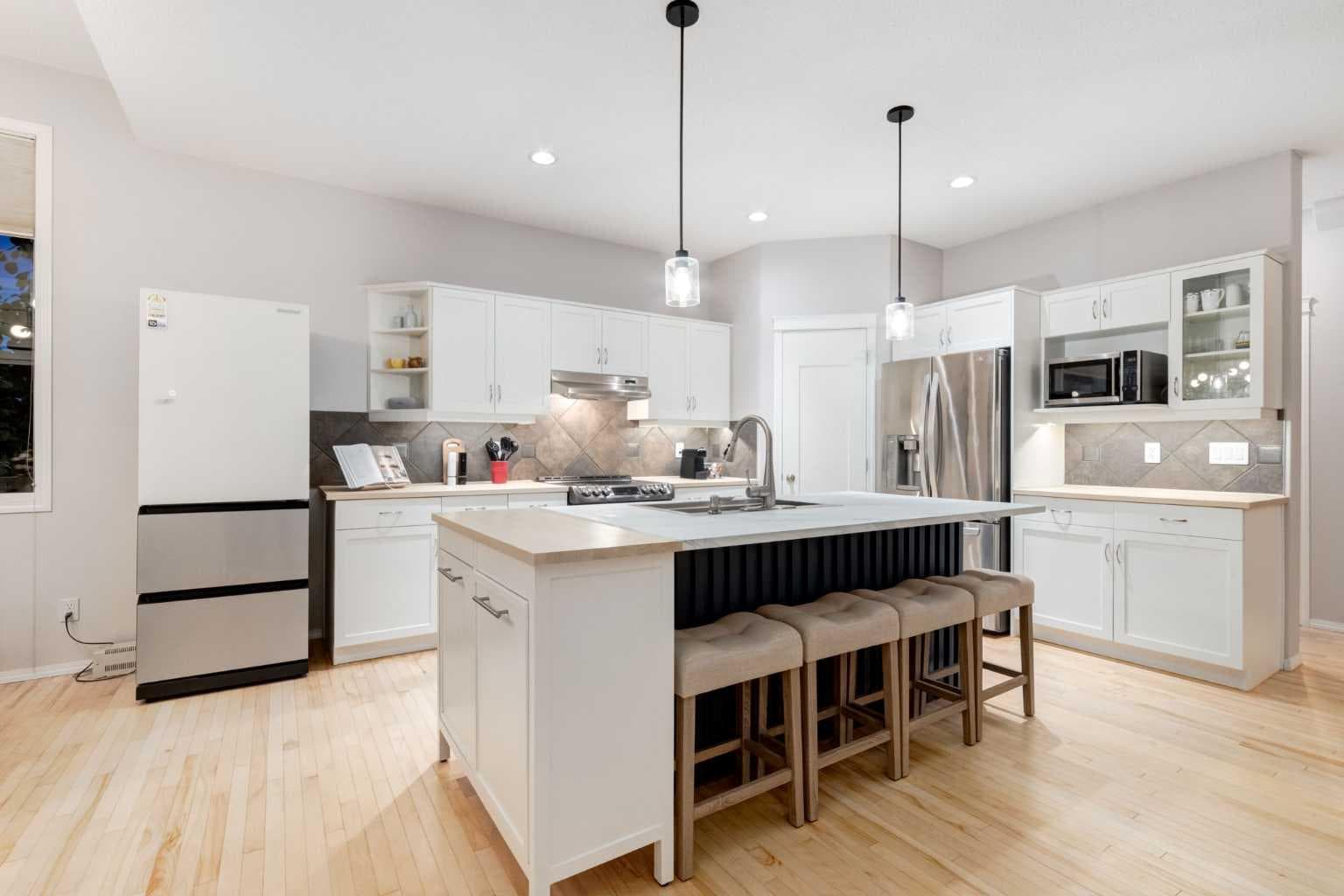 102 Springborough Point SW