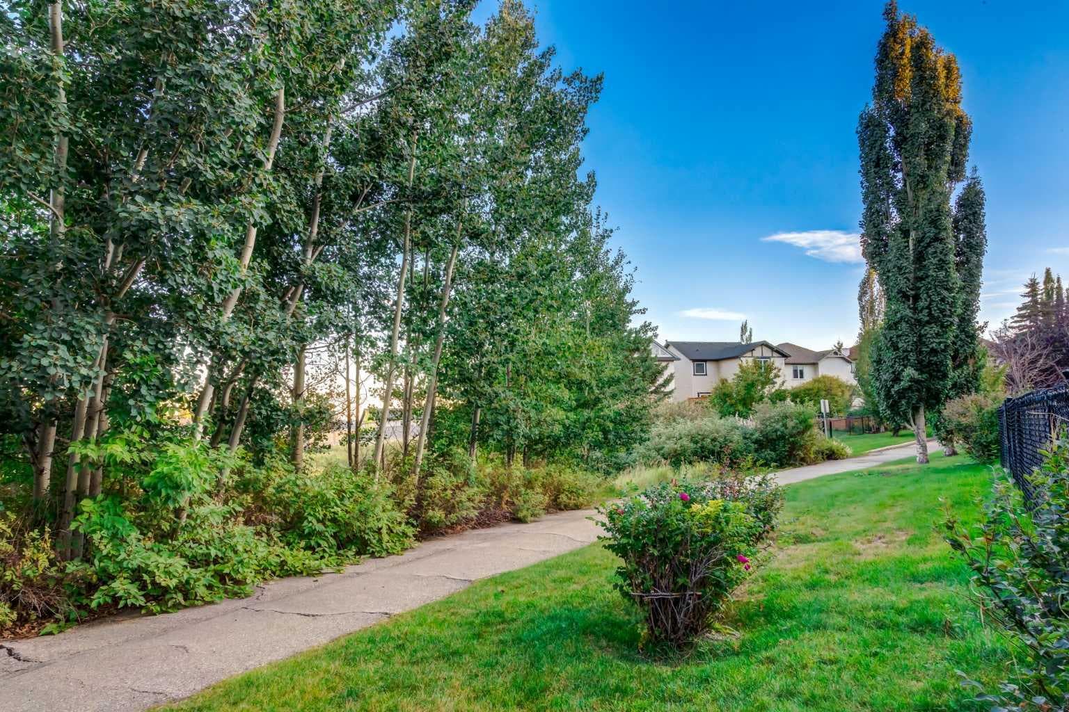 102 Springborough Point SW