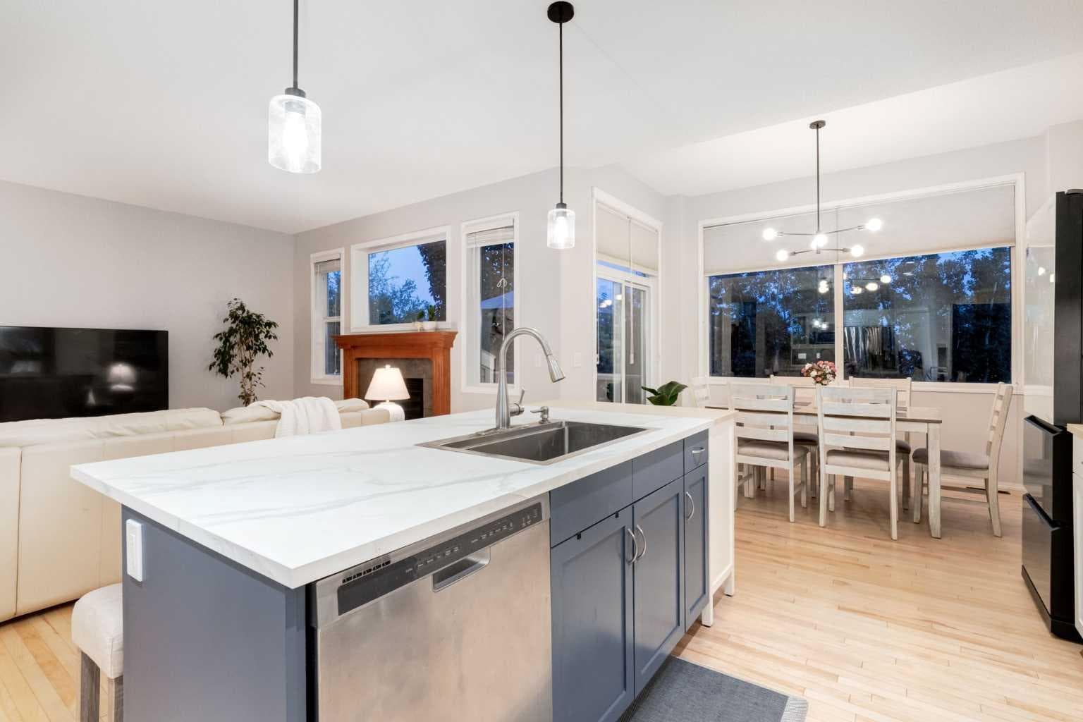 102 Springborough Point SW