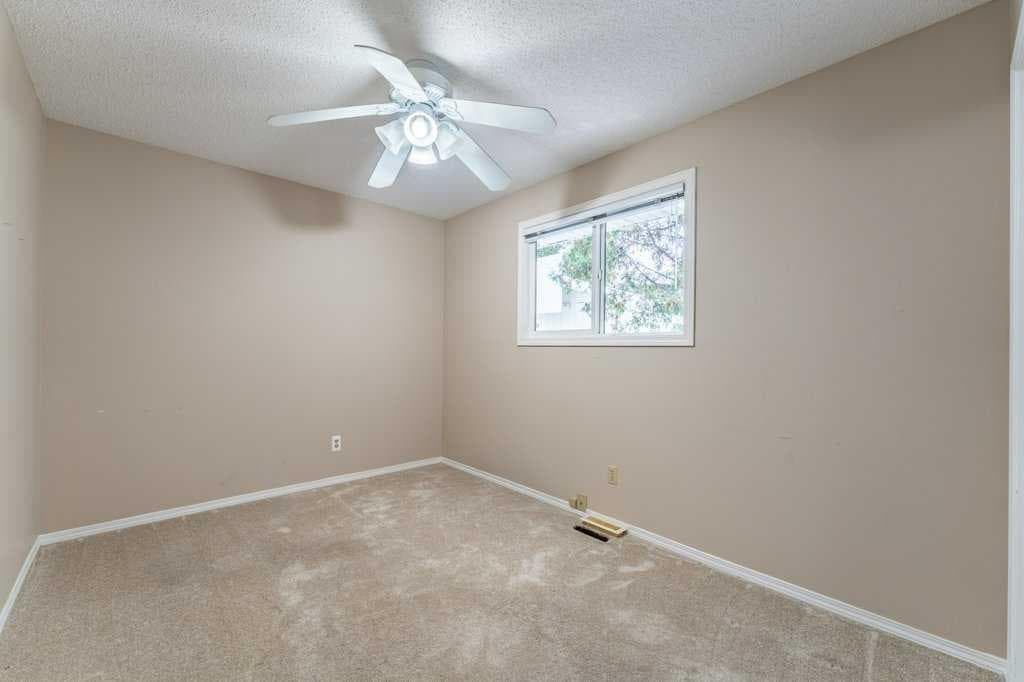 3239 Oakwood Drive SW