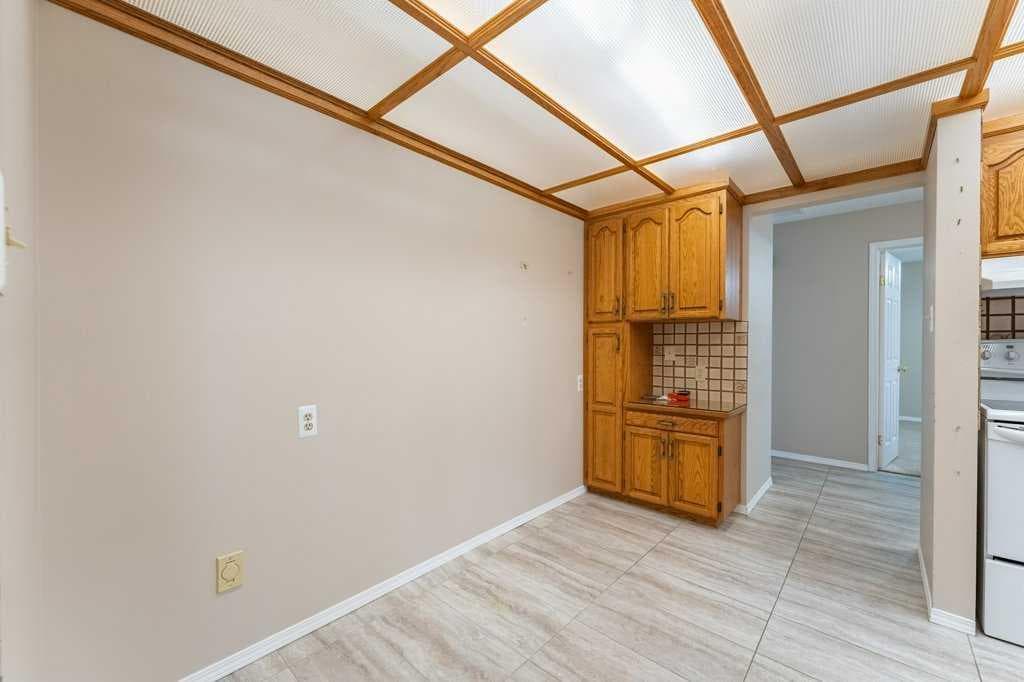 3239 Oakwood Drive SW