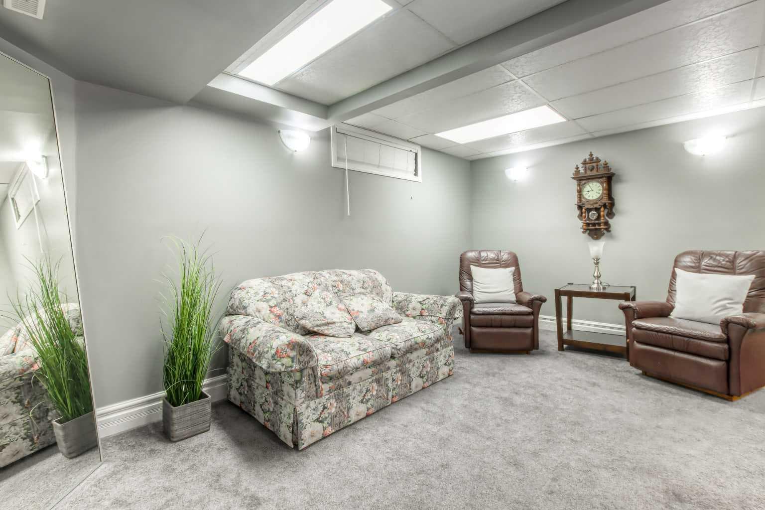 135 Woodside Road NW