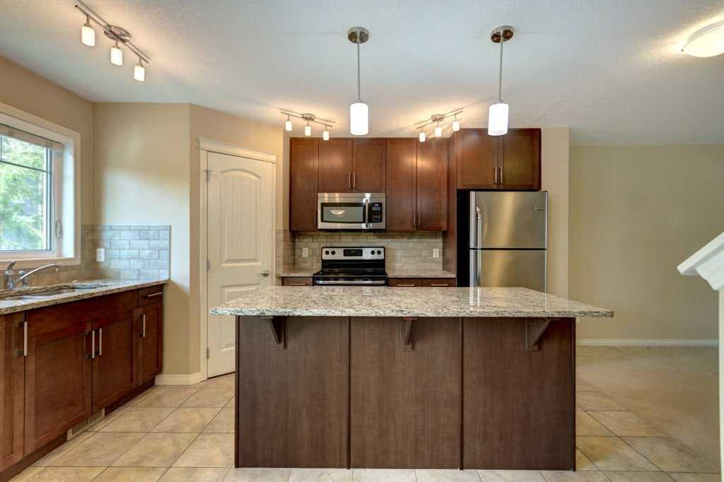 409 Cranberry Park SE