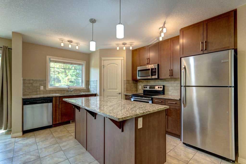 409 Cranberry Park SE