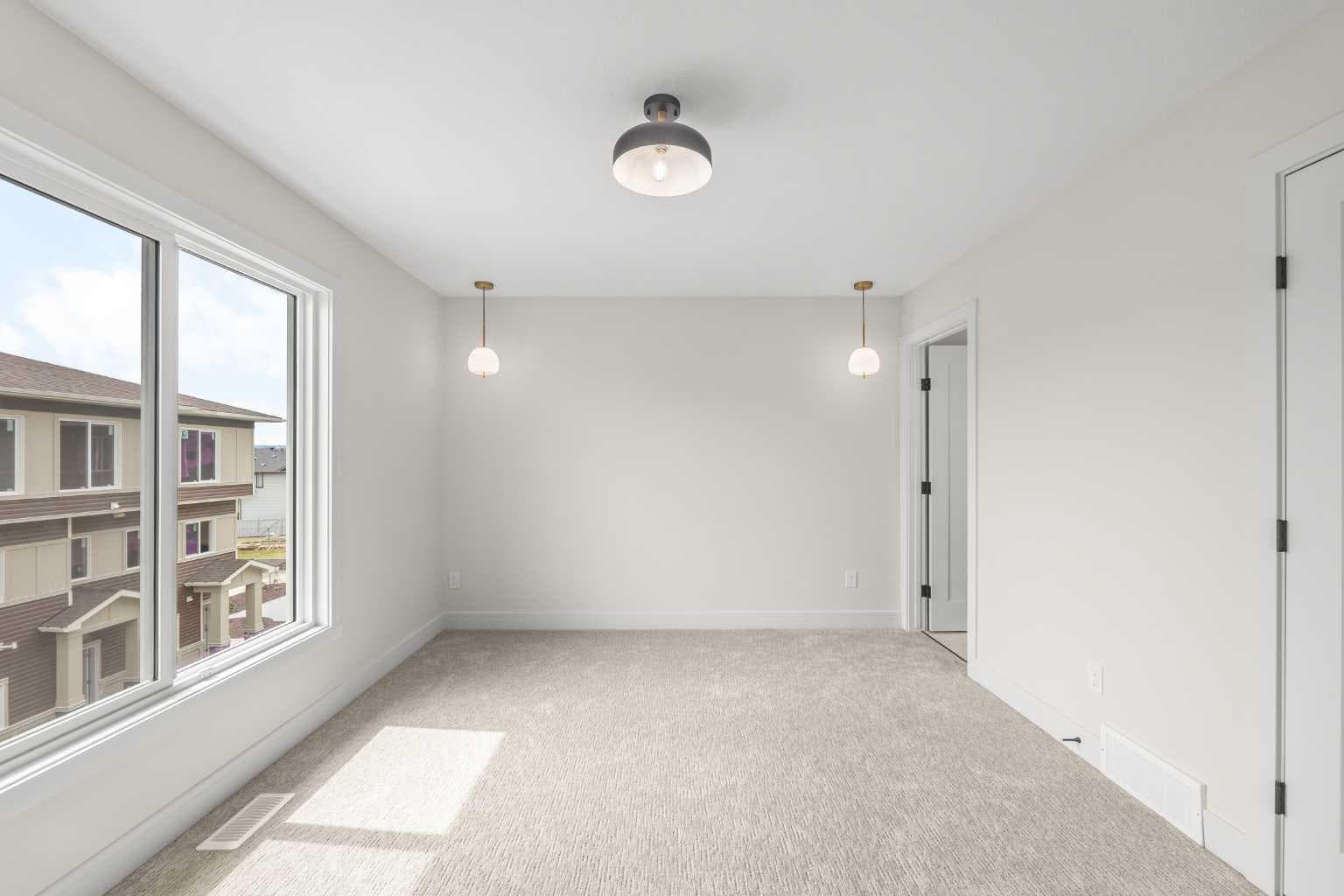 301, 67 Panatella Square NW