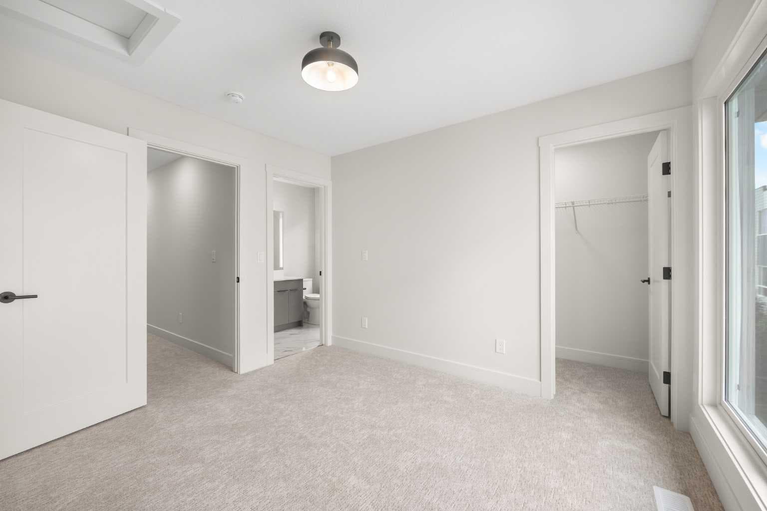 301, 67 Panatella Square NW