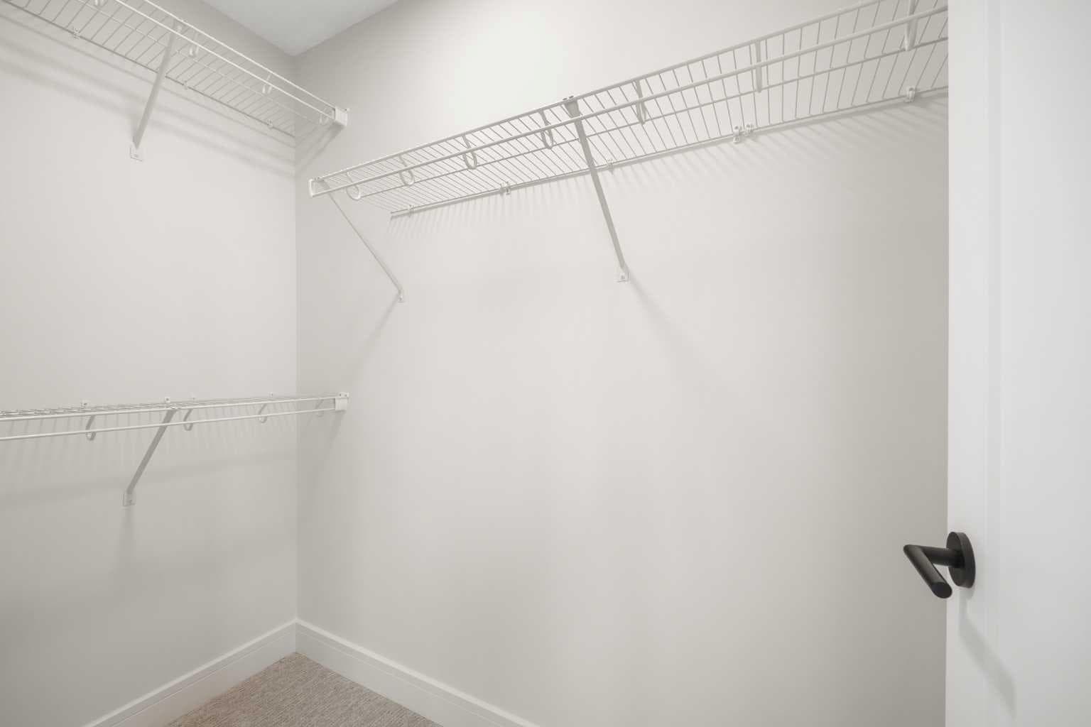 301, 67 Panatella Square NW