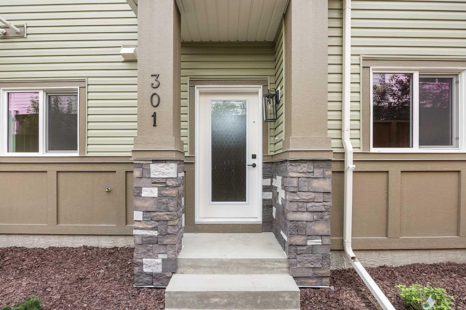 301, 67 Panatella Square NW