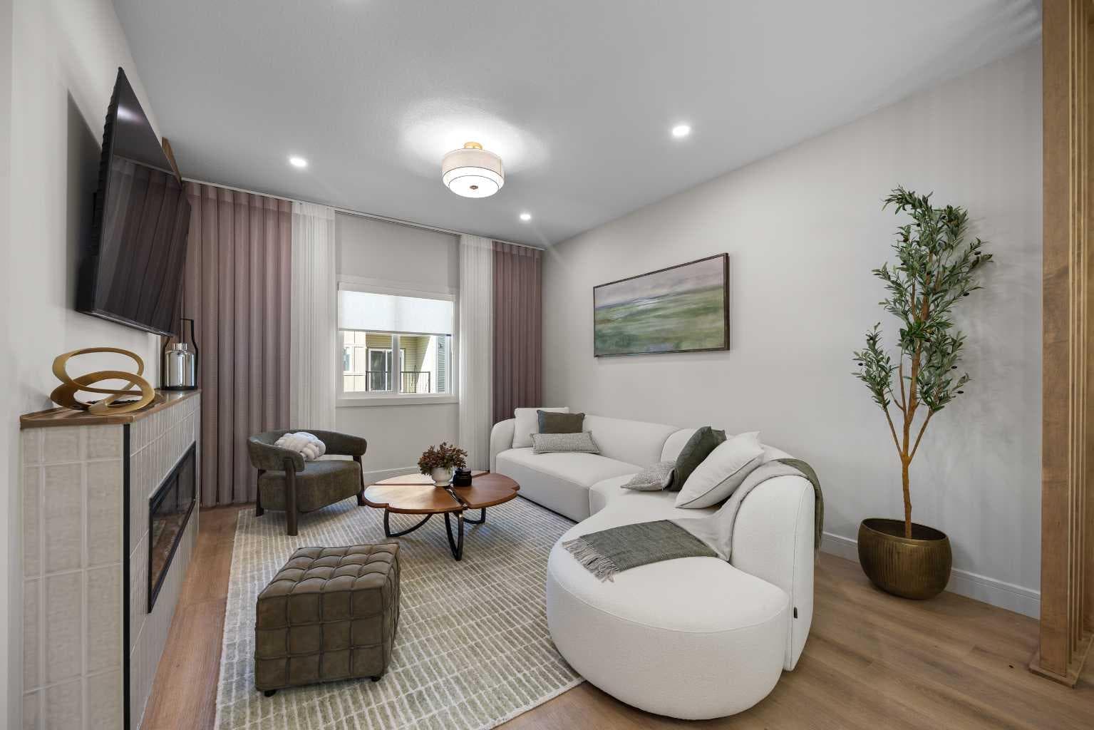 302, 67 Panatella Square NW