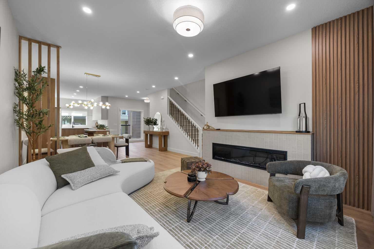 302, 67 Panatella Square NW
