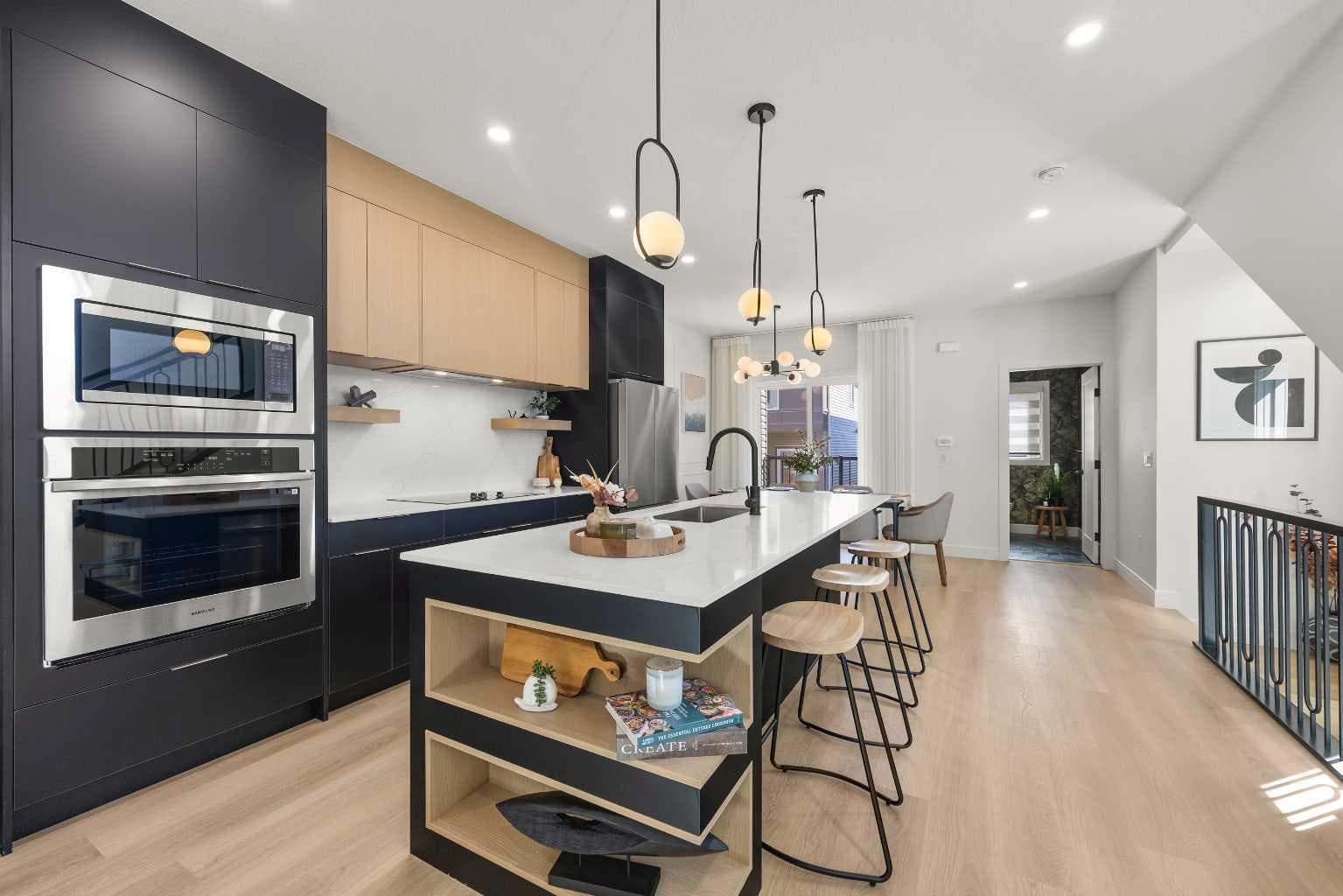 305, 67 Panatella Square NW