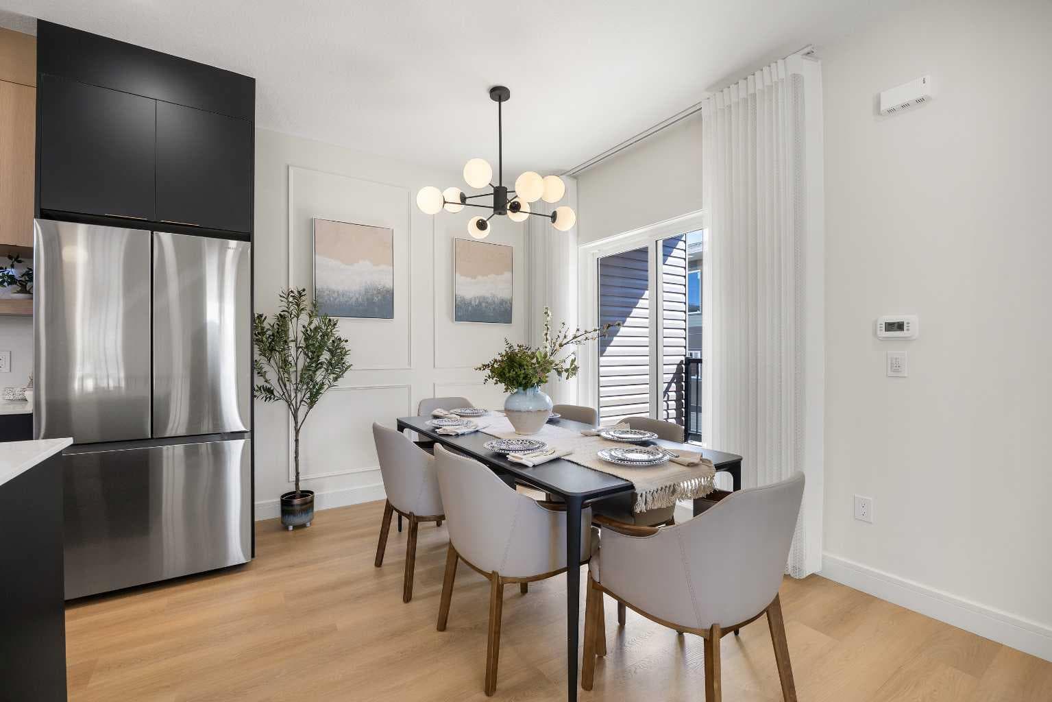 305, 67 Panatella Square NW
