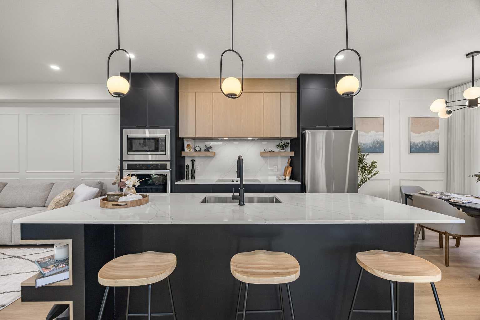 305, 67 Panatella Square NW