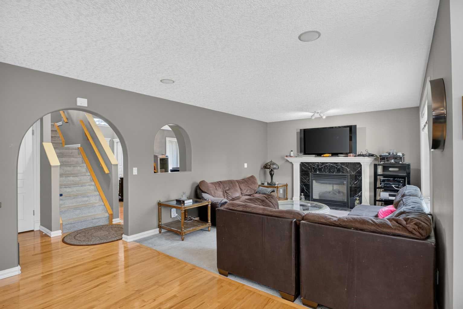 219 Lakeview Cove 