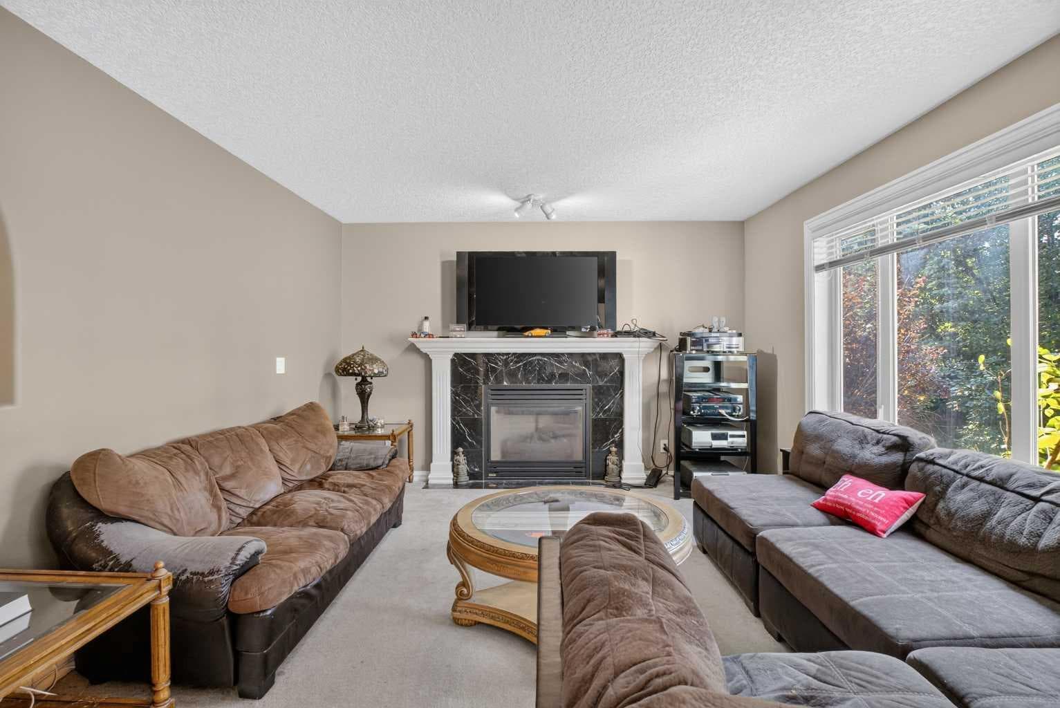 219 Lakeview Cove 