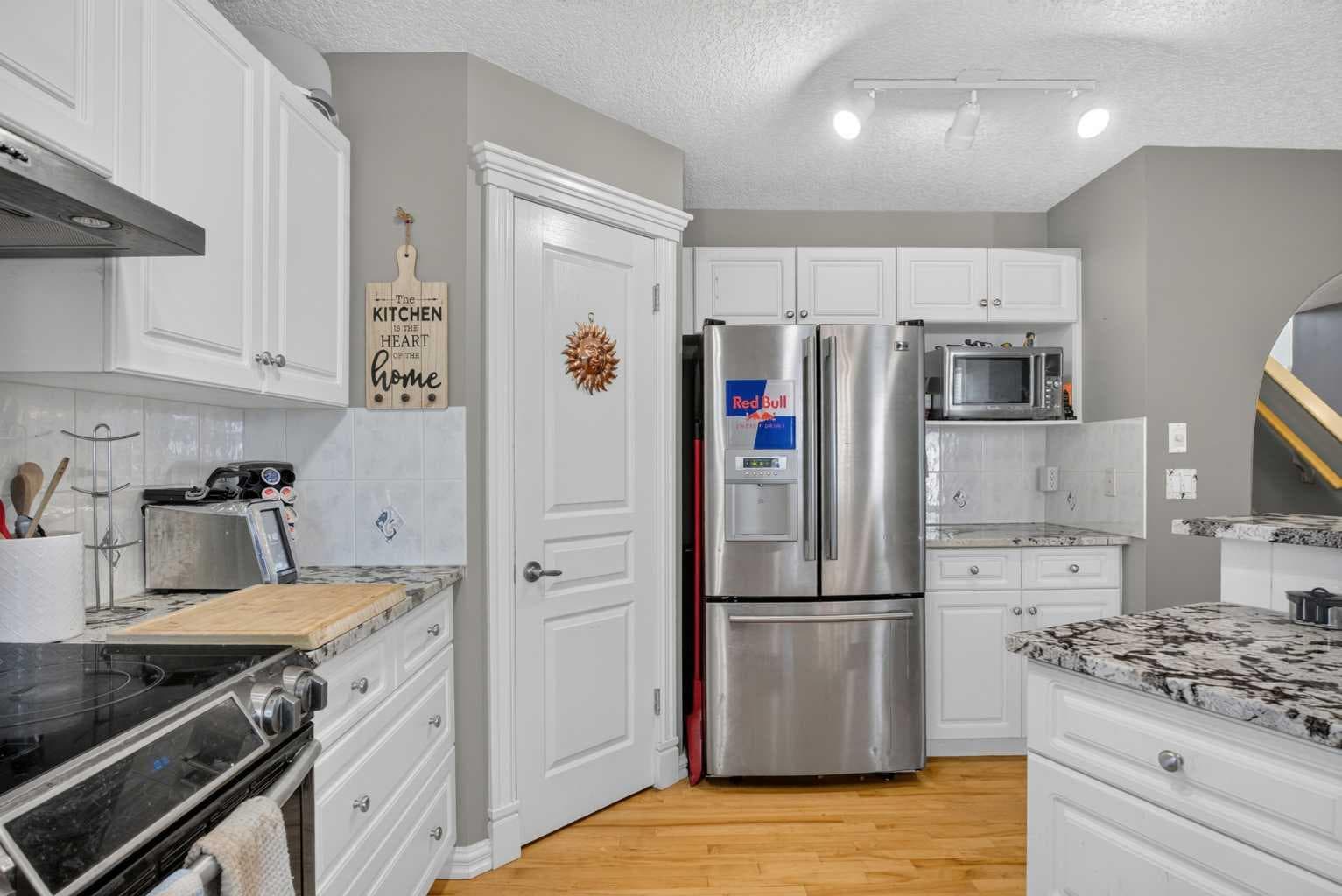 219 Lakeview Cove 