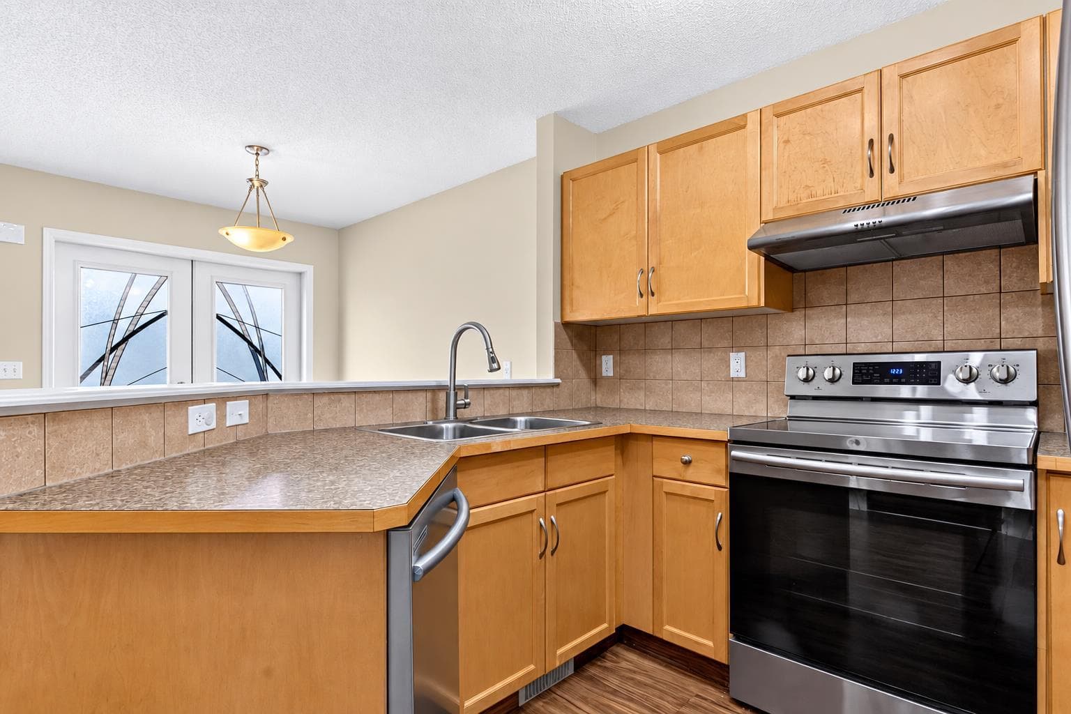 11 Saddlebrook Mews NE