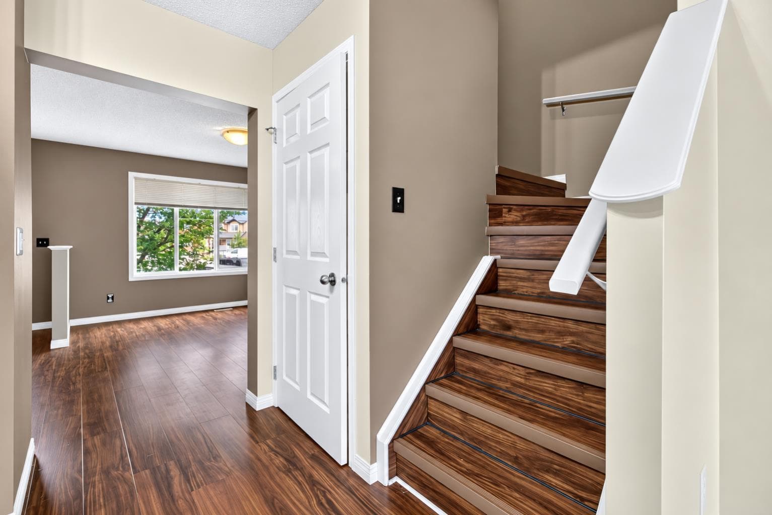 11 Saddlebrook Mews NE