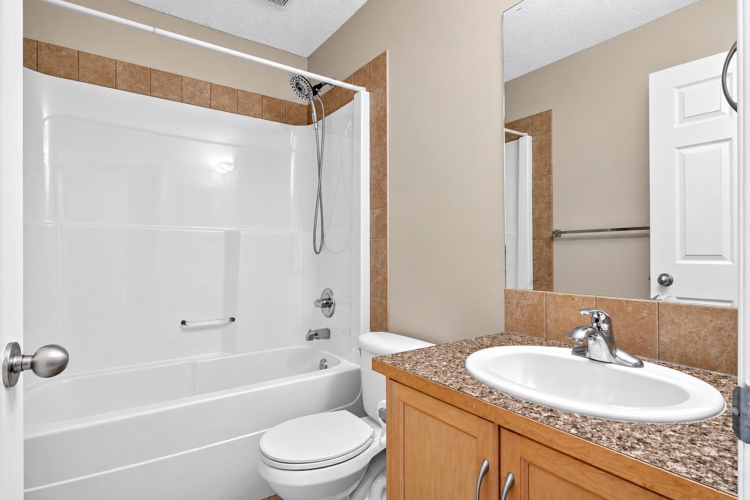 11 Saddlebrook Mews NE