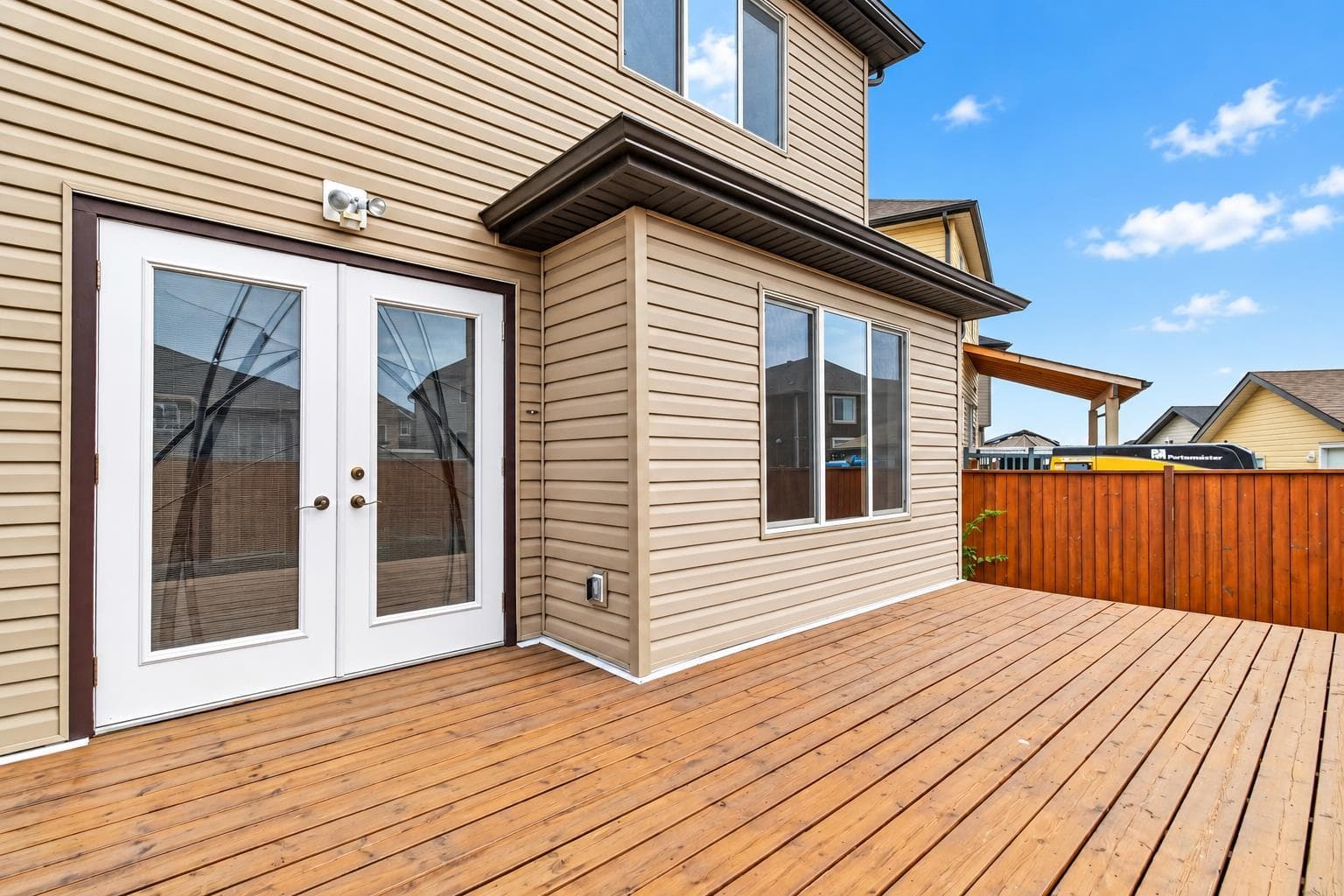 11 Saddlebrook Mews NE