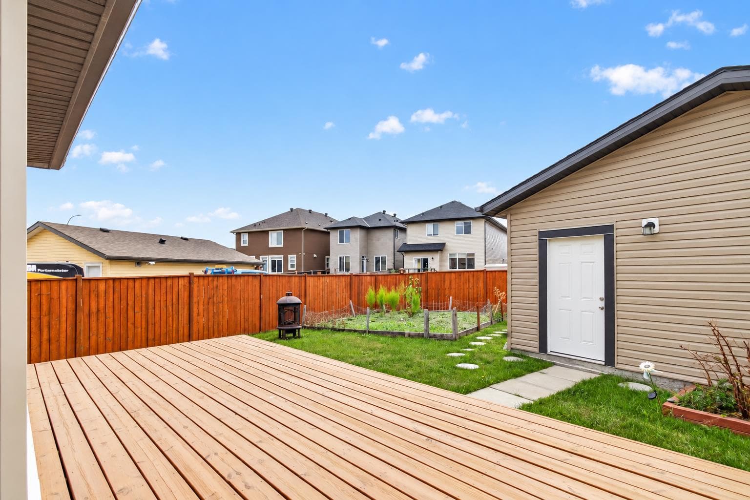 11 Saddlebrook Mews NE