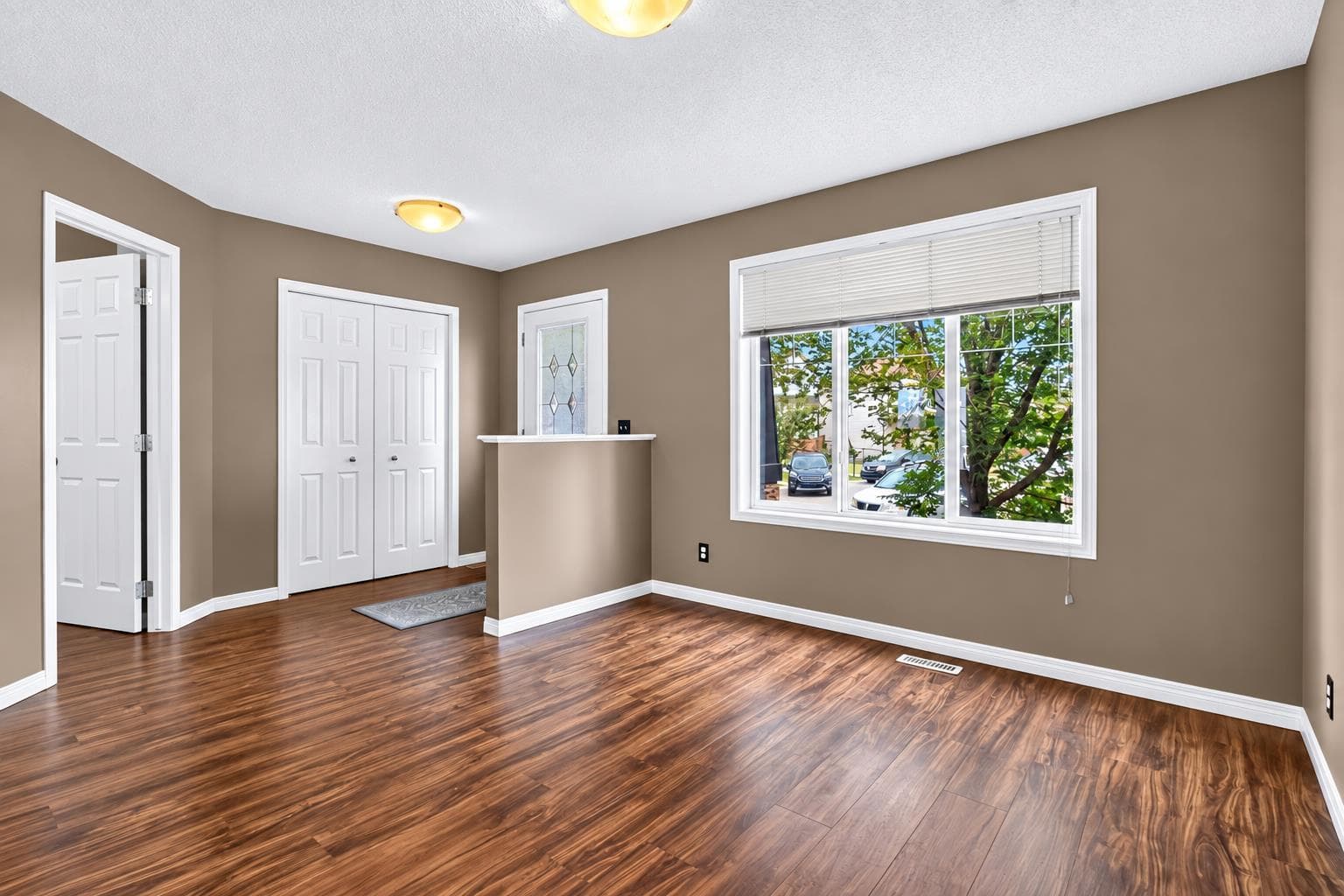 11 Saddlebrook Mews NE