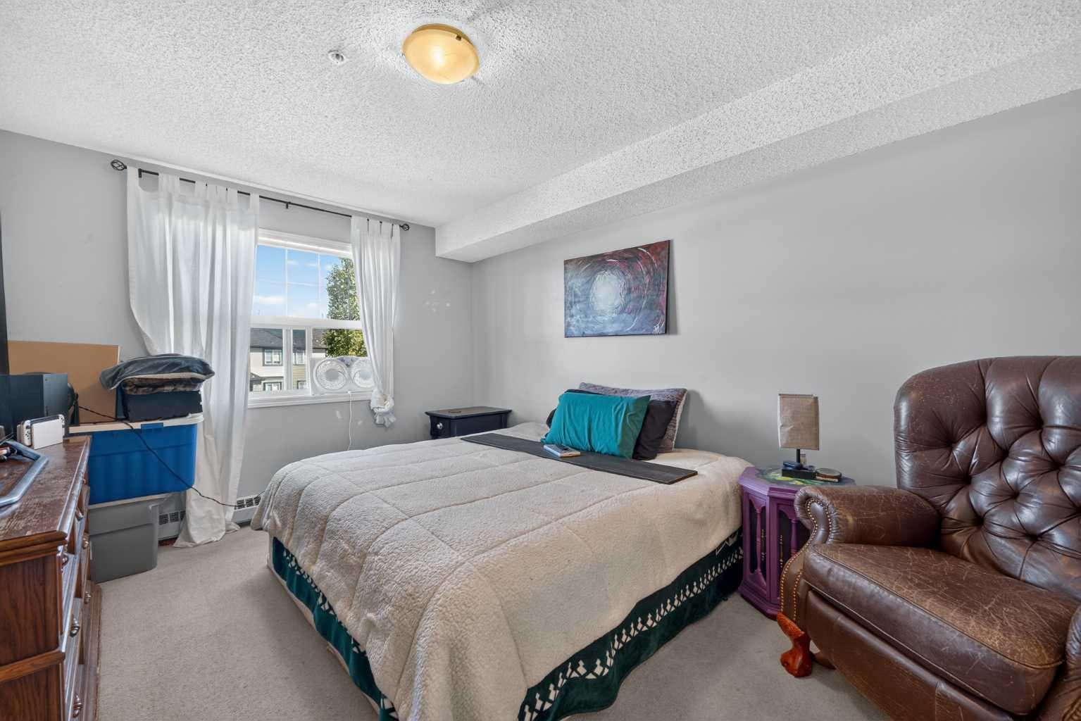 2207, 140 Sagewood Boulevard SW