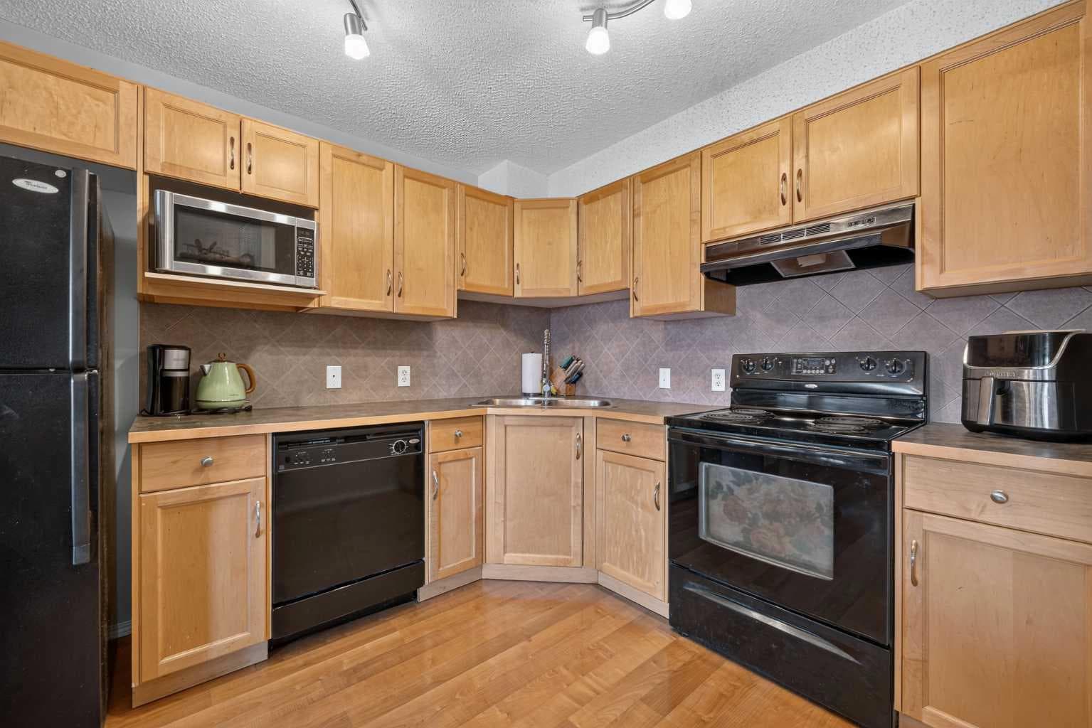 2207, 140 Sagewood Boulevard SW