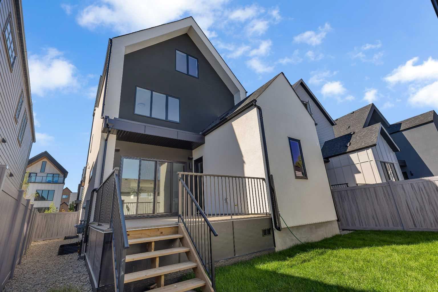 336 Normandy Drive SW