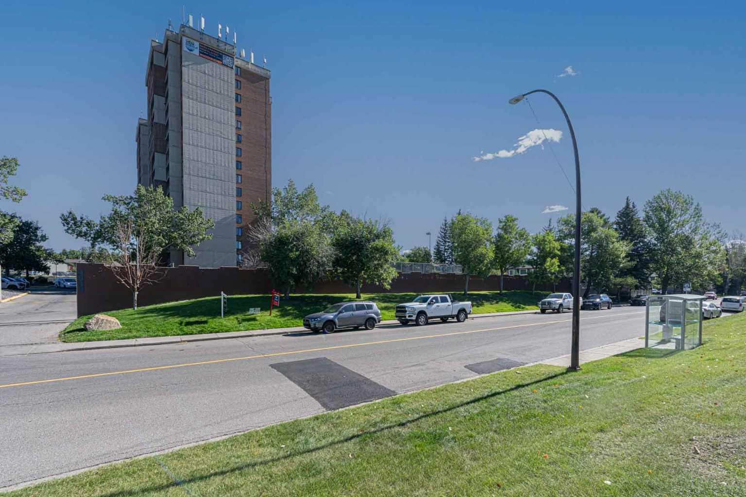 513, 4944 Dalton Drive NW