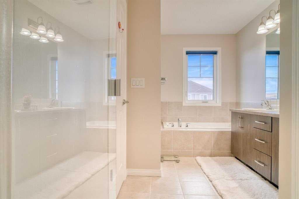 97 Yorkville Boulevard SW